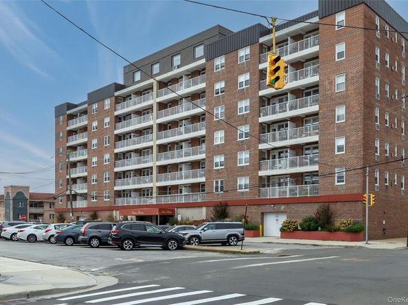 55 Monroe Boulevard 2H, Long Beach NY 11561