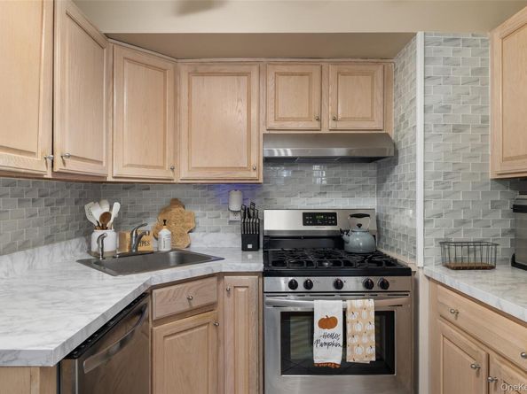 55 Monroe Boulevard 2H, Long Beach NY 11561