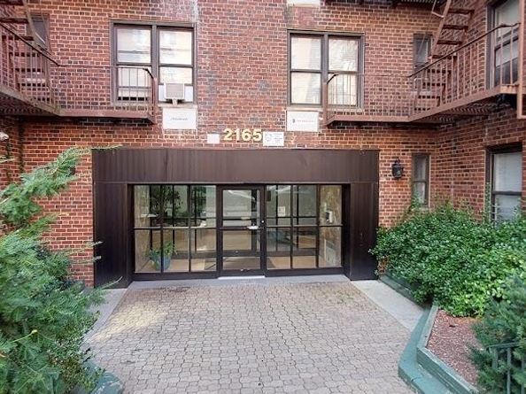 2165 Matthews Avenue Matthews 4B, Bronx NY 12462