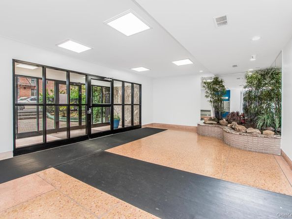 2165 Matthews Avenue Matthews 4B, Bronx NY 12462