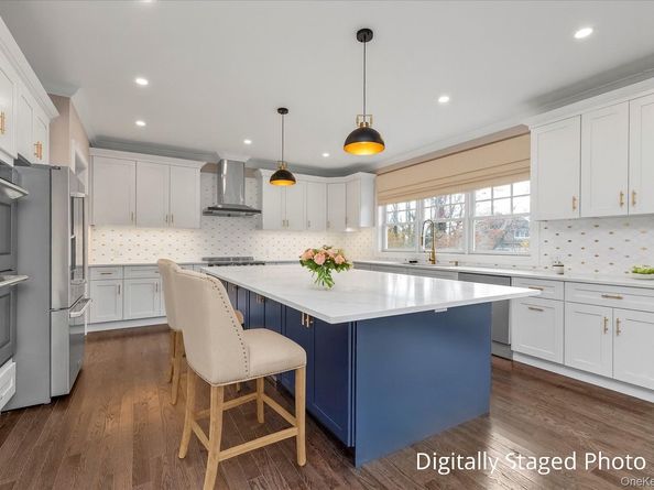 34 Calumet Drive, Dix Hills NY 11746