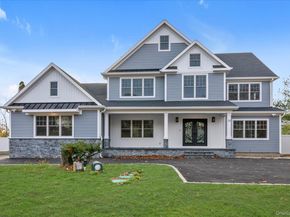 34 Calumet Drive, Dix Hills NY 11746