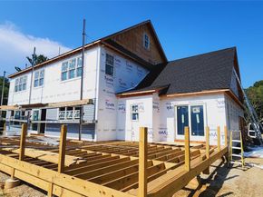 34 Calumet Drive, Dix Hills NY 11746