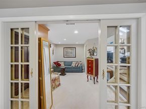 17 Dover Lane, Old Bethpage NY 11804