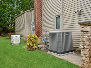 17 Dover Lane, Old Bethpage NY 11804