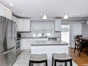 2700 Falcon Avenue, Medford NY 11763