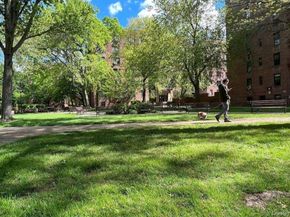 150-29 72 Garden 3L, Kew Garden Hills NY 11367