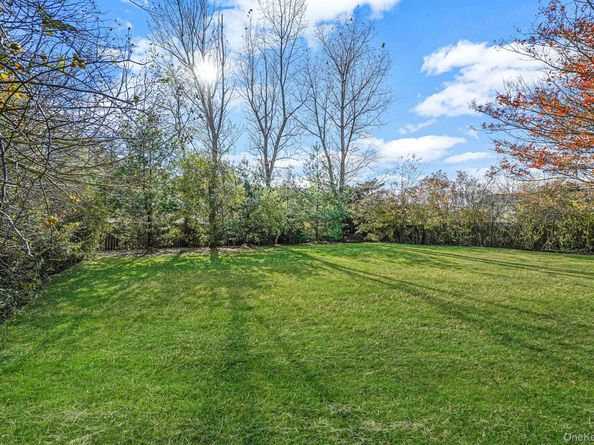 4 Malcolm Street, Bellport NY 11713