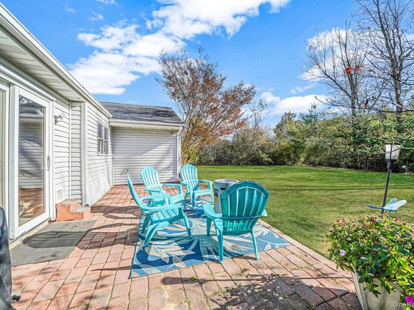 4 Malcolm Street, Bellport NY 11713