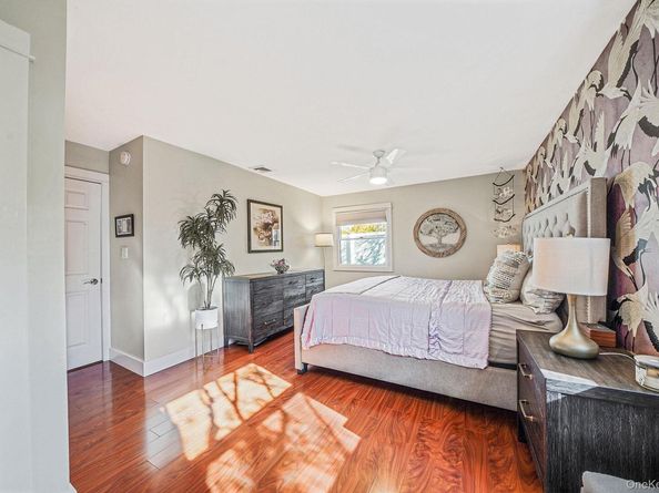 4 Malcolm Street, Bellport NY 11713