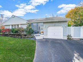 4 Malcolm Street, Bellport NY 11713