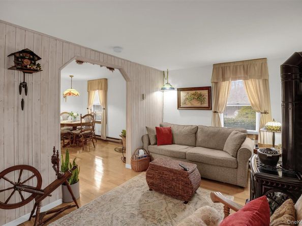 103 Wauwepex Trail, Ridge NY 11961