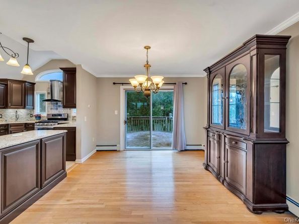 65 Waterview Avenue, Massapequa NY 11758