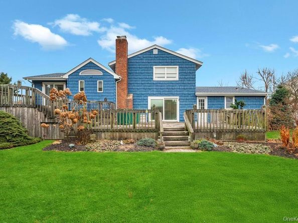 65 Waterview Avenue, Massapequa NY 11758