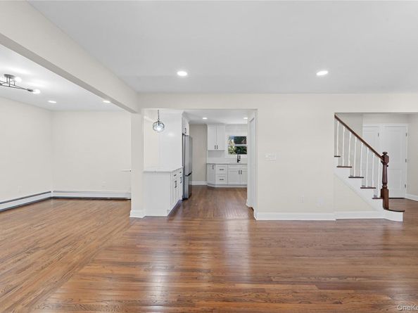 22 Guilette Place, Amityville NY 11701