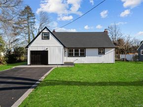 22 Guilette Place, Amityville NY 11701