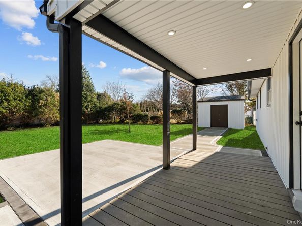 22 Guilette Place, Amityville NY 11701