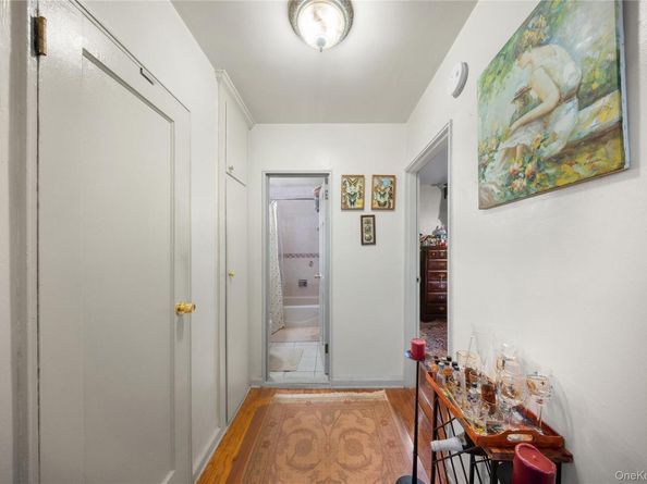 70-79 Park Drive E B, Flushing NY 11367