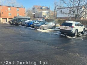 70-79 Park Drive E B, Flushing NY 11367