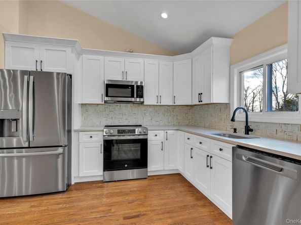 116 Phyllis Drive, Patchogue NY 11772