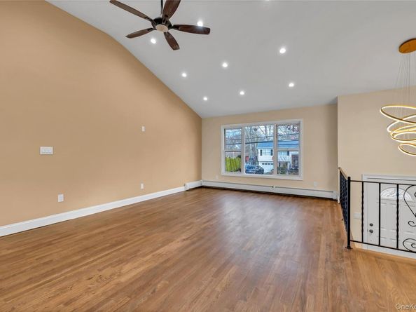 116 Phyllis Drive, Patchogue NY 11772