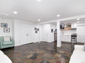 233 Kneeland Avenue, Yonkers NY 10705