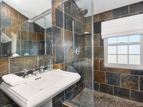 233 Kneeland Avenue, Yonkers NY 10705