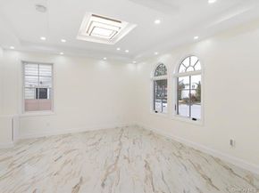 1247 Ixworth Road, Valley Stream NY 11580