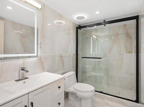 1247 Ixworth Road, Valley Stream NY 11580