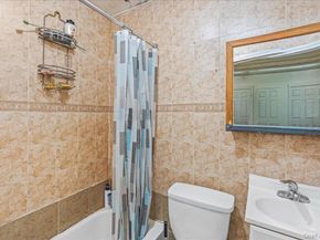 8921 129th Street, Richmond Hill NY 11418