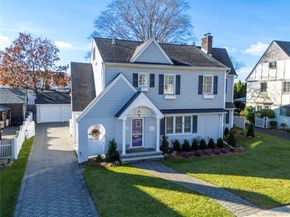 166 Princeton Road, Rockville Centre NY 11570