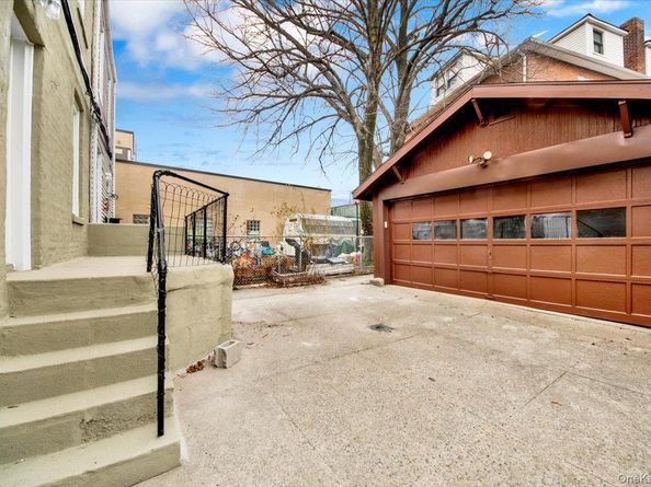 2886 Randall Avenue, Bronx NY 10465