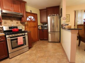 66-41 Gray Street, Middle Village NY 11379