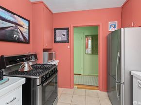 1230 Clay Street 303, San Francisco CA 94108