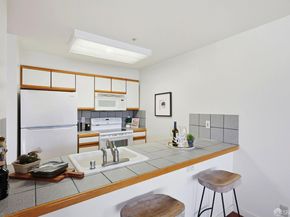 1678 Wallace Avenue, San Francisco CA 94124