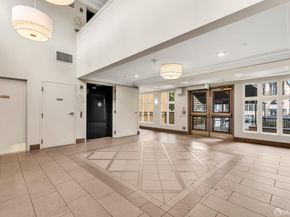 555 10th Street 102, Oakland CA 94607