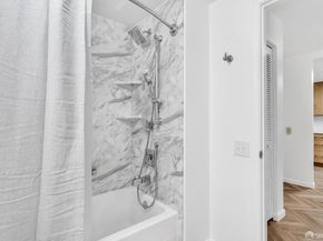 555 10th Street 102, Oakland CA 94607