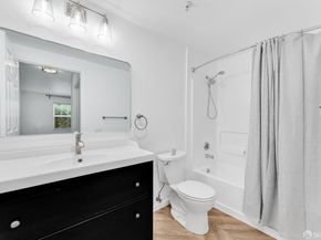 555 10th Street 102, Oakland CA 94607