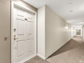 555 10th Street 102, Oakland CA 94607