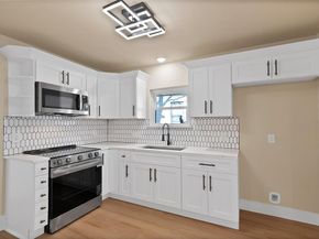 2527  Alaska Avenue , Dallas Texas 75216