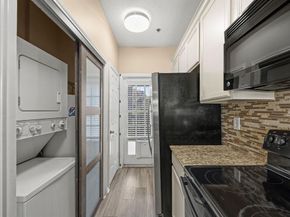 4800 W Lovers Lane  406, Dallas Texas 75209