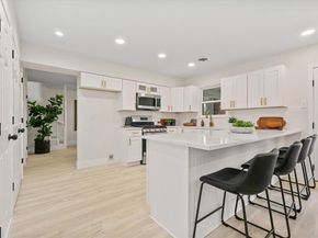 611  Ravenwood Drive , Arlington Texas 76013