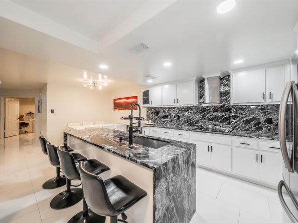 1349  Jeanette Way , Carrollton Texas 75006