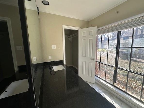 1907  Mill Run Drive , Arlington Texas 76006