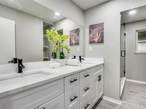 225  Highridge Drive , DeSoto Texas 75115