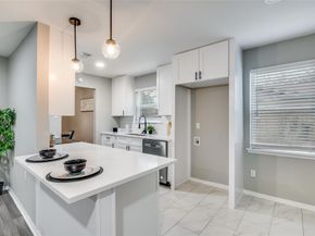 225  Highridge Drive , DeSoto Texas 75115