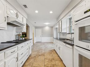 133 N Crestwood Boulevard , DeSoto Texas 75115