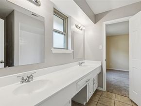 133 N Crestwood Boulevard , DeSoto Texas 75115