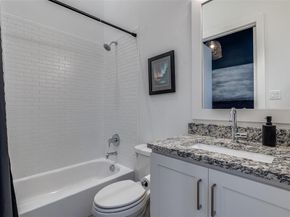 5915  Lindell Avenue  105, Dallas Texas 75206