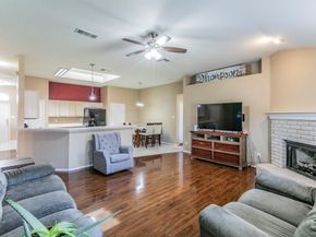 812  Passive Drive , Cedar Hill Texas 75104